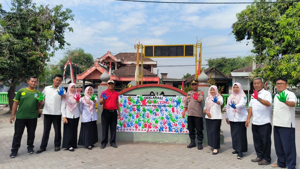 Polisi Bersama Pelajar Deklarasikan Stop Bullying