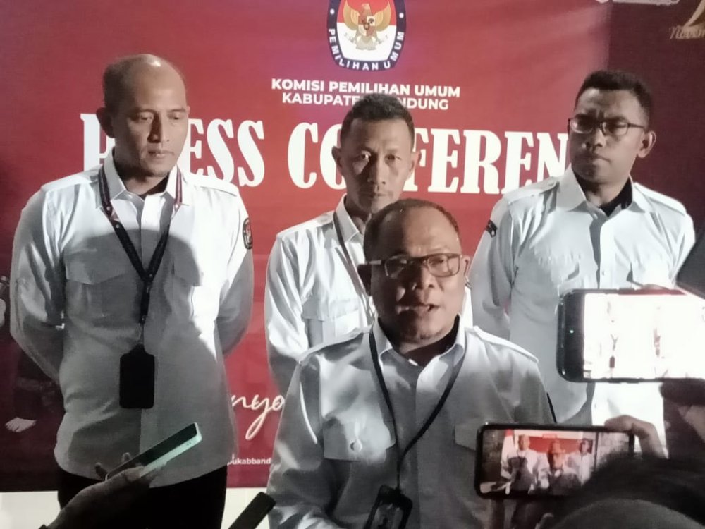 KPU Pastikan Pilkada Bandung Di Ikuti Dua Pasangan Calon