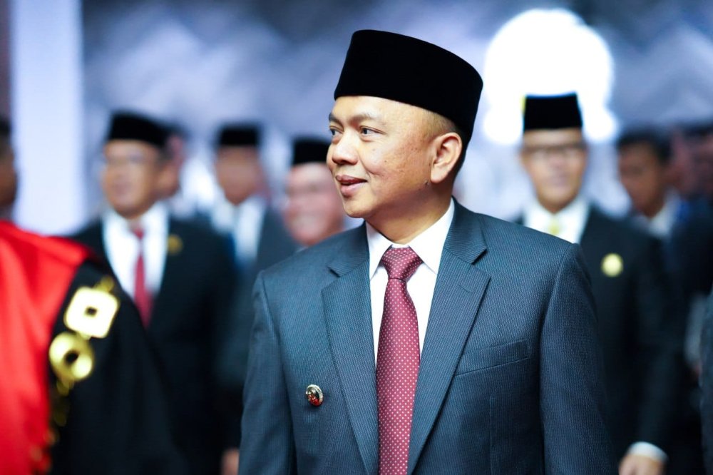 Pimpinan DPRD Resmi Dilantik, Pj Wali Kota Bandung Sampaikan Pentingnya Kolaborasi