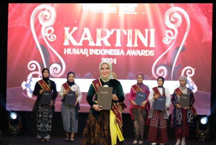 PLN Icon Plus Raih Penghargaan Kartini Humas Indonesia Atas Inovasi dan Dedikasi Bagi Masyarakat dan Industri