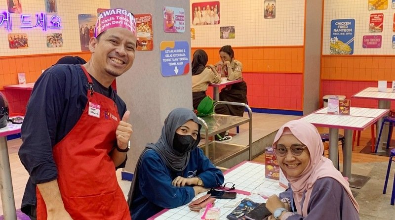Rayakan Hari Pelanggan Nasional, Haus! Berikan Kejutan untuk WargaHaus