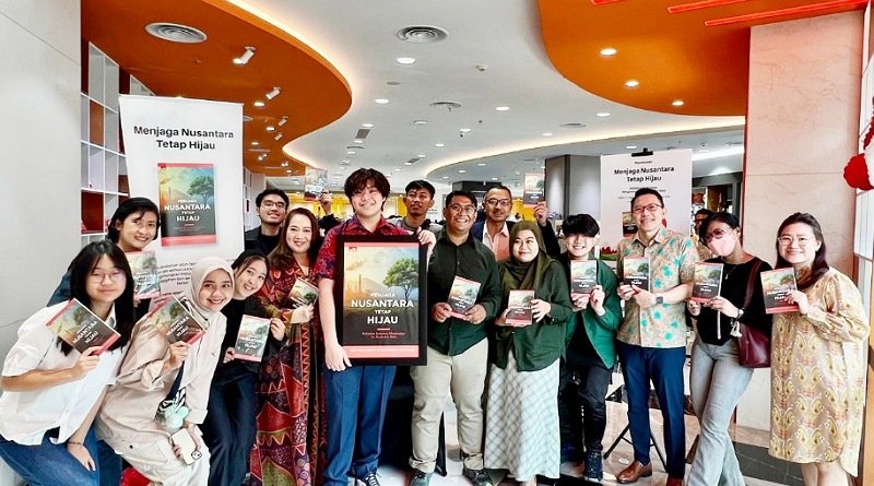 Peluncuran Buku "Menjaga Nusantara Tetap Hijau" oleh Tobias Utomo Budiman