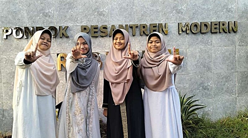 Santriwati Pesantren Robithoh Ciparay Raih Juara 3 Olimpiade Bahasa Arab Tingkat Jabar 2024