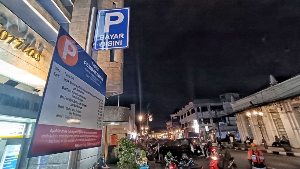 Oknum Juru Parkir di Bandung Dipecat Setelah Patok Tarif Parkir Rp150 Ribu