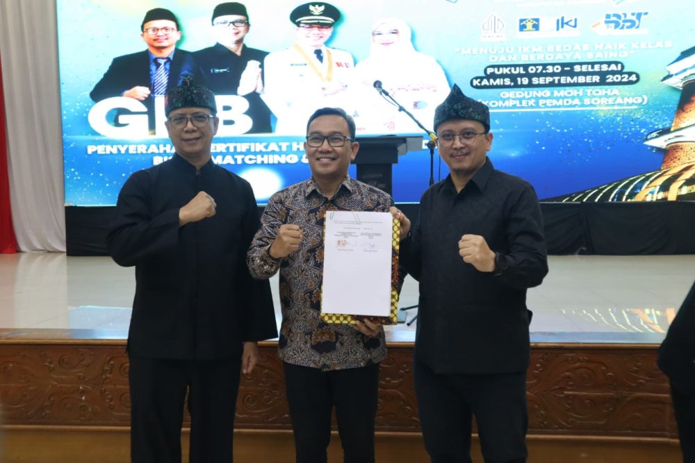 Pemkab Bandung: Gebyar Penyerahan Sertifikat Halal, Merek HAKI, TKDN IK, Kurasi dan Business Matching