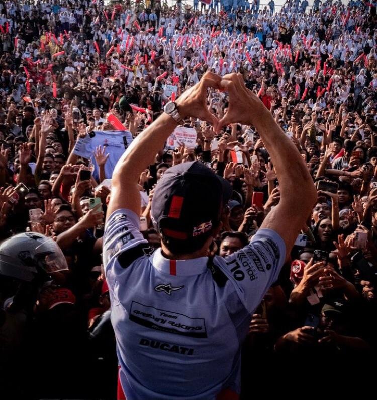 Marc Marquez Sapa Penggemar di Lombok Jelang Gelaran MotoGP Mandalika 2024