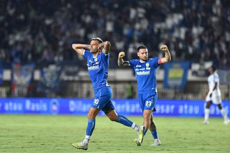 Jelang Laga Perdana ACL 2, Bojan Hodak Siapkan Lini Serang Pangeran Biru