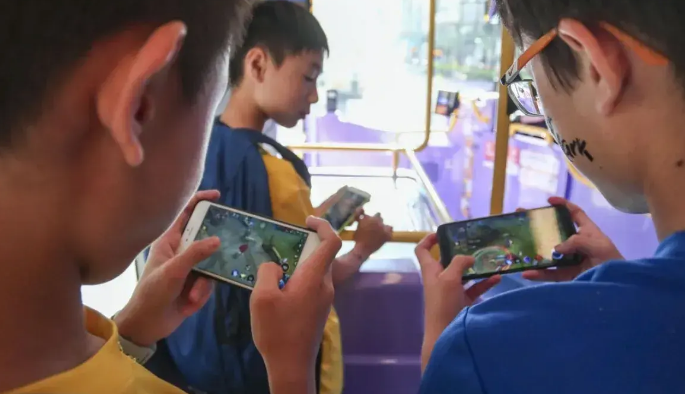 Mengatasi Kecanduan Game Online pada Anak dan Remaja