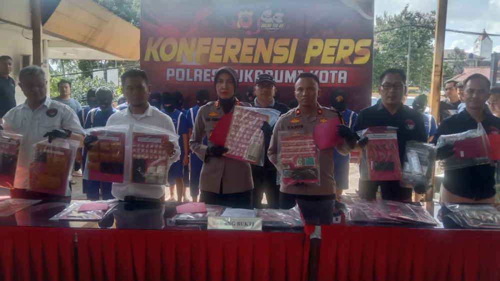 Polres Sukabumi Kota Ungkap 17 Kasus Narkoba, 21 Orang Diringkus