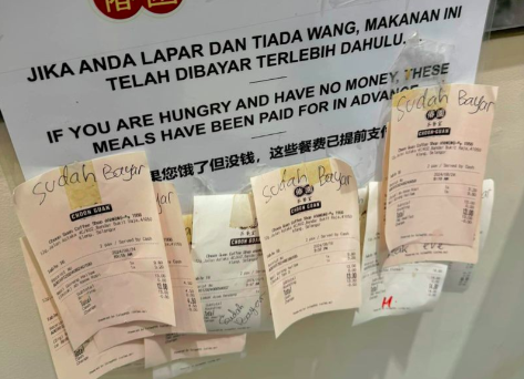 Mulia! Restoran Ini Bagikan Bon Makan Gratis Untuk Orang yang Memerlukan
