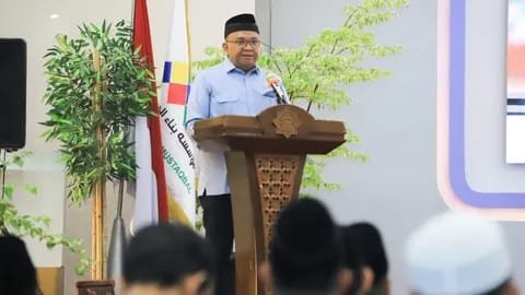 Prabowo Bentuk Badan Haji dan Umrah, Dipimpin Gus Irfan, Dahnil Anzar dan Afriansyah Noor
