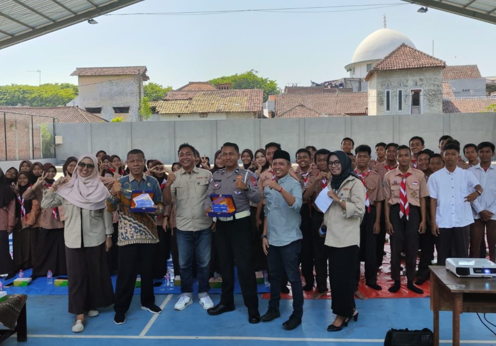 Stikosa AWS Bekerjasama dengan Polda Jatim Menyelenggarakan Kampanye Safety Riding