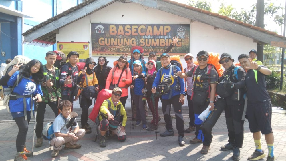Team Rescue AMI Berkolaborasi Dengan PENAT Jabodetabek dan Jatim Melakukan Ekspedisi Pendakian Gunung Sumbing