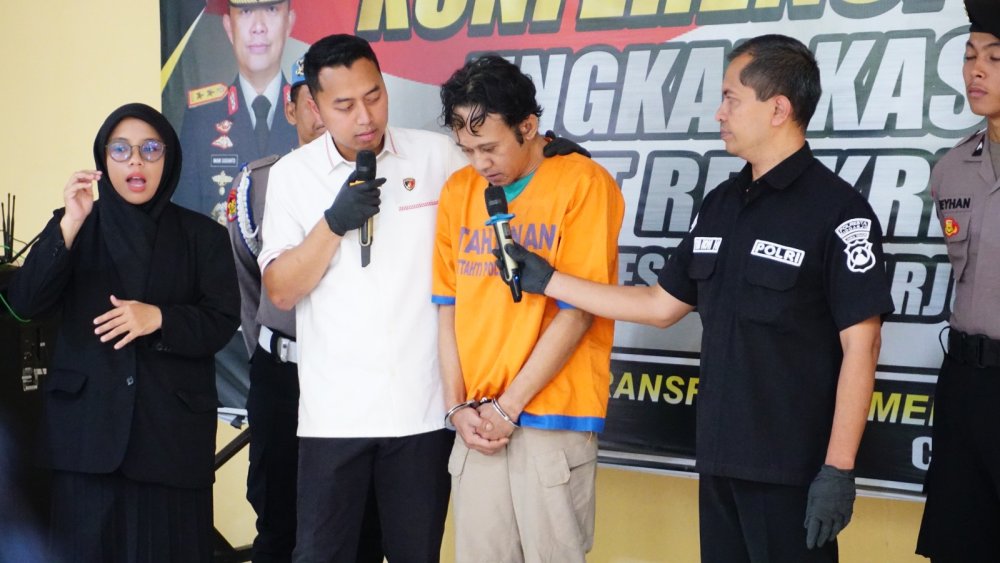 Enam Kali Cabuli Putri Kekasihnya, Pria Ini Ditangkap Polisi Sidoarjo