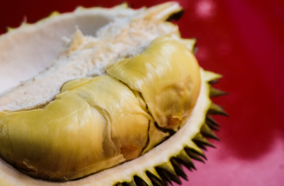 Hati-hati, Ini Efek Samping Makan Durian Secara Berlebihan