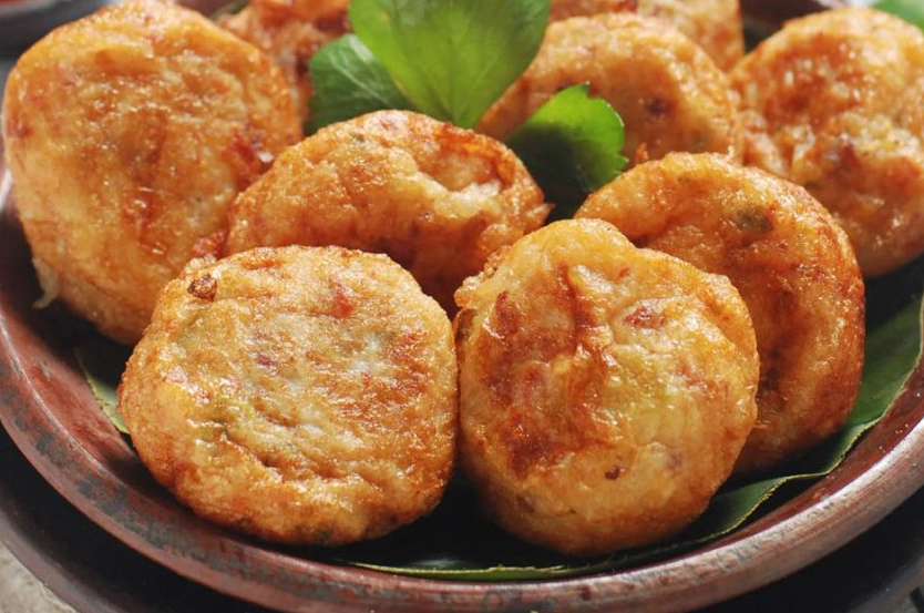Perkedel Ikan Pedas, Camilan Renyah dengan Bumbu Cabe dan Rempah