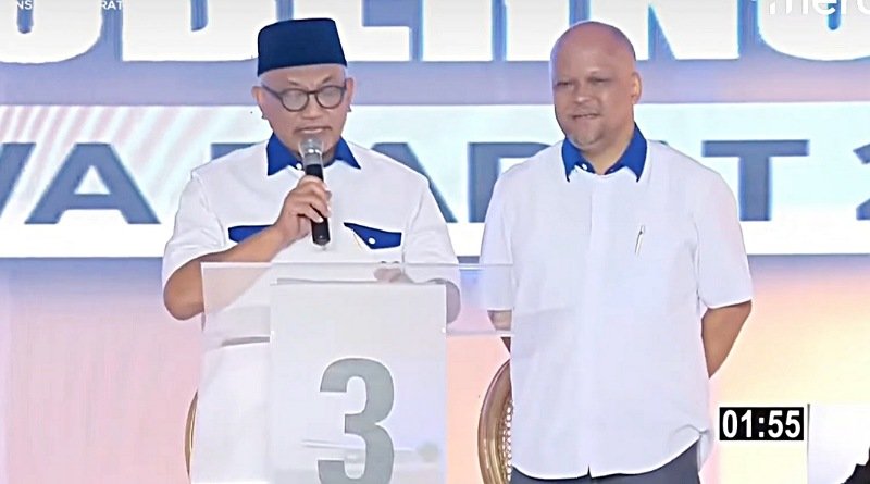 Ahmad Syaikhu Tanggapi Masalah TBC di Jawa Barat dalam Debat Perdana Pilgub