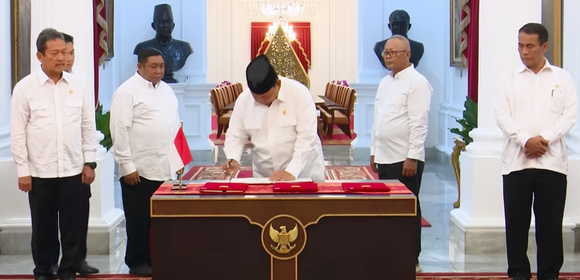 Prabowo Teken Aturan untuk Hapus Utang Petani, Nelayan, hingga UMKM