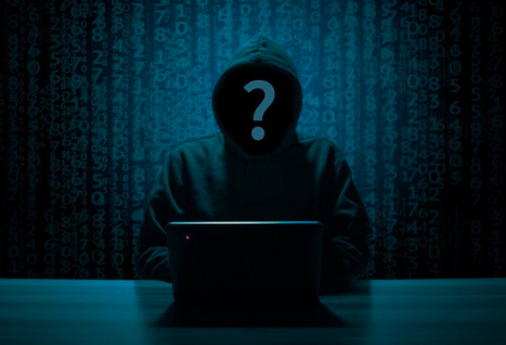 Polisi Amankan 8 Orang dari Markas Judi Online di Cengkareng Jakbar
