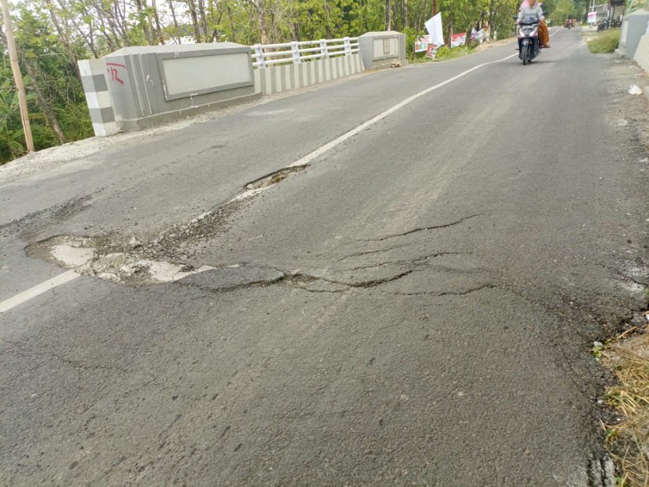 Jembatan di Bojonegoro Ambles, Warga Khawatir Terjadi Kecelakaan