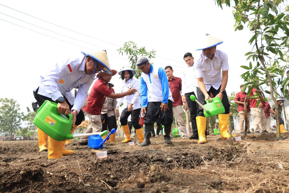 Plt. Dirjen Pemasyarakatan Resmikan Klinik Pratama, Galeri Hasil Karya WBP serta Tanam Perdana Program Ketahanan Pangan Di Lapas Surabaya