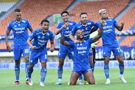 Persib Bandung Siapkan Strategi Jelang Pertandingan Melawan Borneo FC