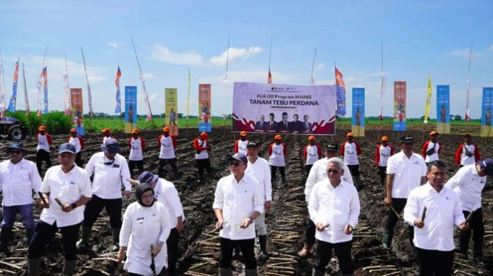 Zulhas Pastikan Hentikan Impor Gula Konsumsi Tahun Depan