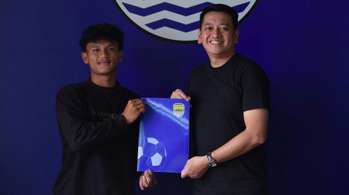 Persib Promosikan Winger Jebolan Akademi Zulkifli Lukmansyah