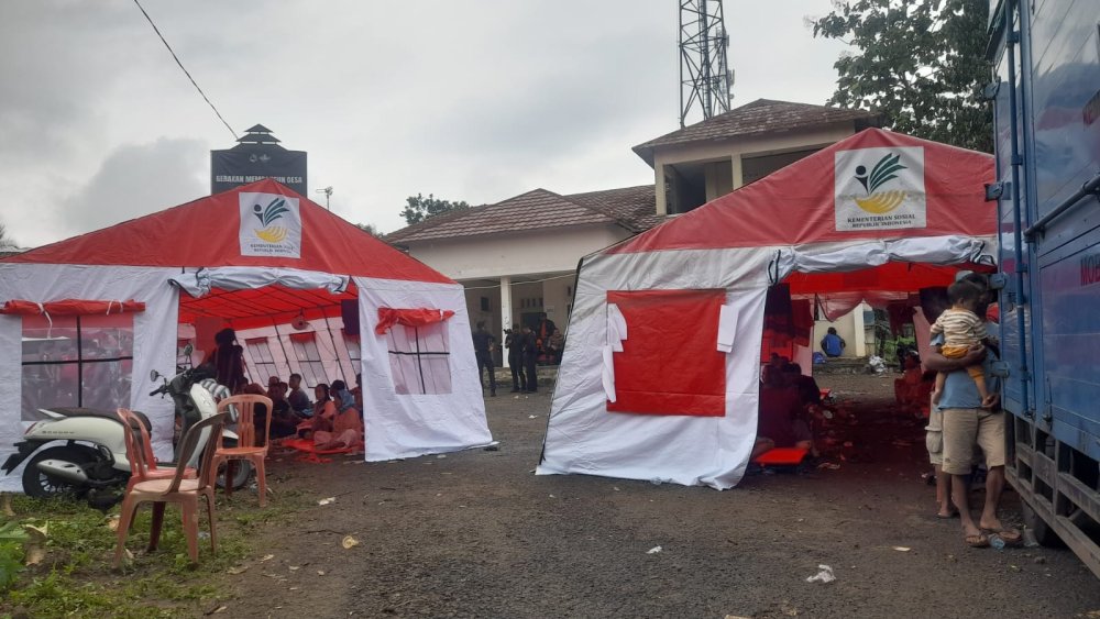 Pengungsi Bencana di Sukabumi Terserang Ispa Hingga Diare