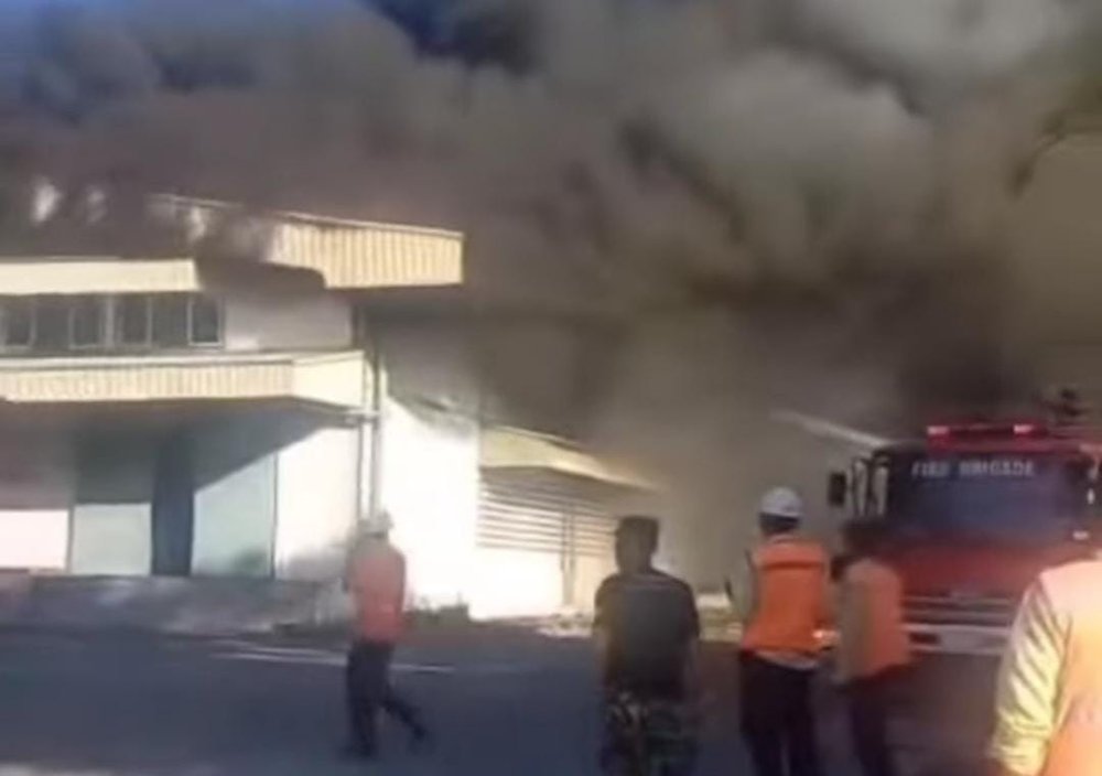 Kebakaran Gudang Kapas di Klapanunggal Bogor Diduga Akibat Korsleting