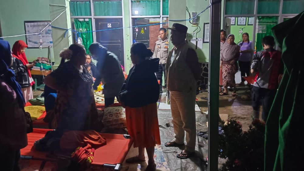 Belasan Warga Bantargadung Sukabumi Keracunan Usai Santap Sayur Jamur