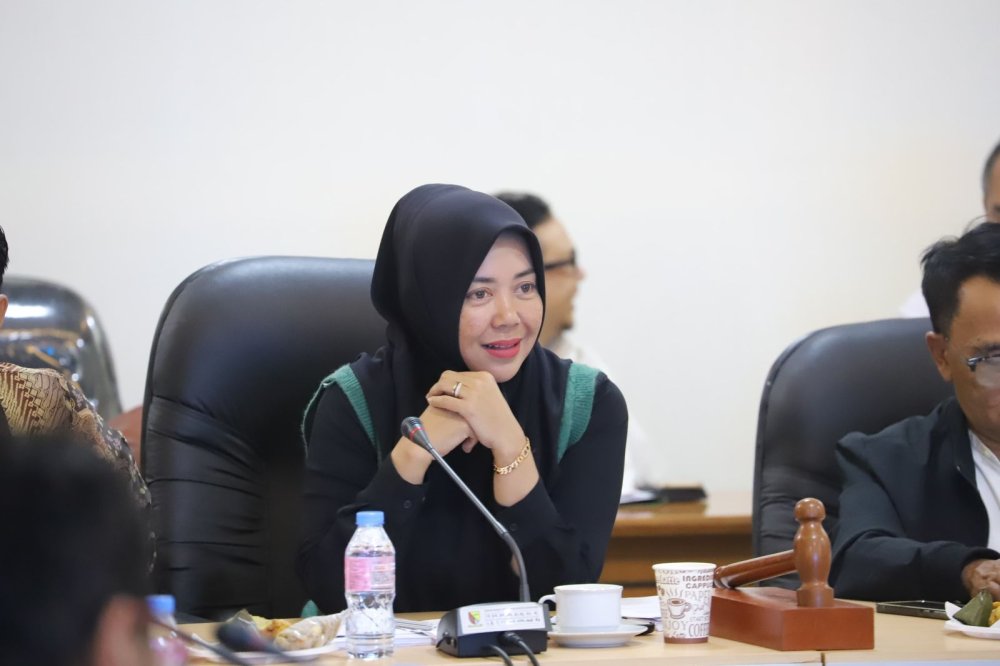 Ketua DPRD Renie Rahayu Fauzi: Ucapkan Terima Kasih Kepada Masyarakat dan Selamat Tahun Baru 2025