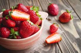 Dampak Negatif Strawberry Parents Terhadap Kecerdasan Emosional Anak