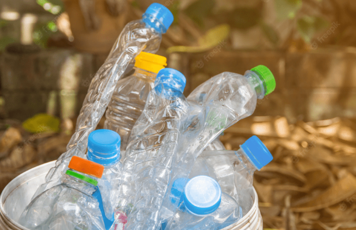 Pemerintah Batalkan Penerapan Cukai Plastik di APBN 2025