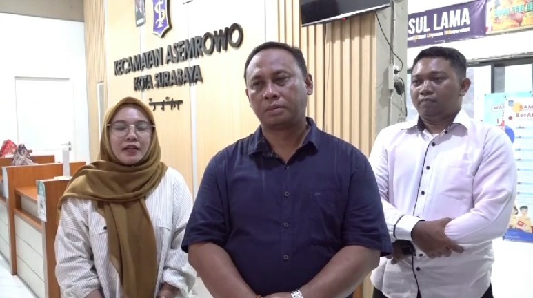 Camat Asemrowo Surabaya Buka Suara Soal Viral Wanita Dibawah Meja