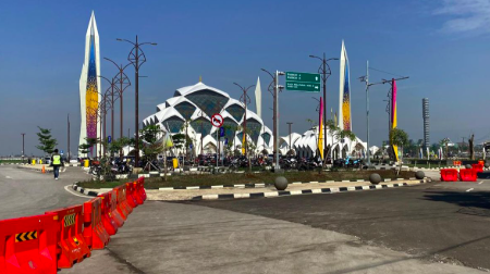 Pungli Parkir di Masjid Raya Al Jabbar, 4 Jukur Diamankan