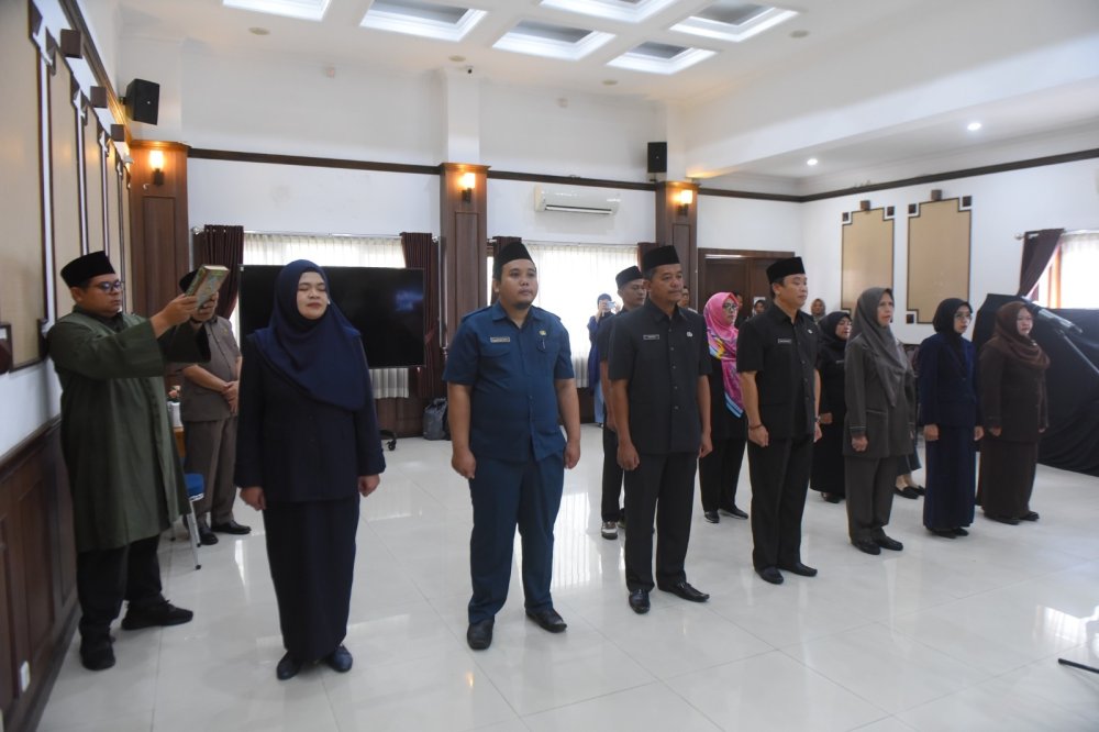 12 ASN Jabatan Fungsional di Lingkungan Pemkot Sukabumi Dilantik
