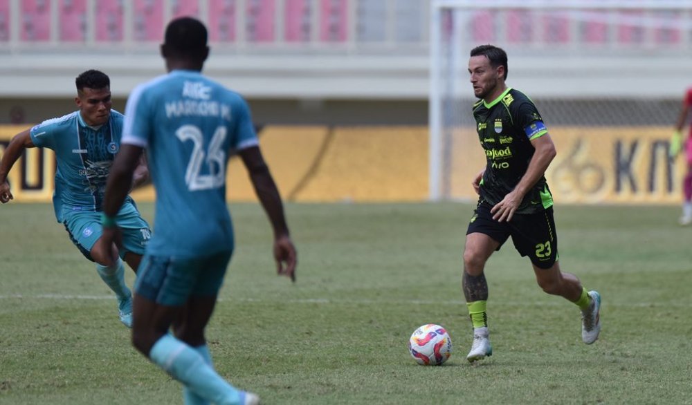 Marc Klok Syukuri Hasil Imbang 1-1 dengan Tuan Rumah PSBS Biak di Liga 1 2024/2025