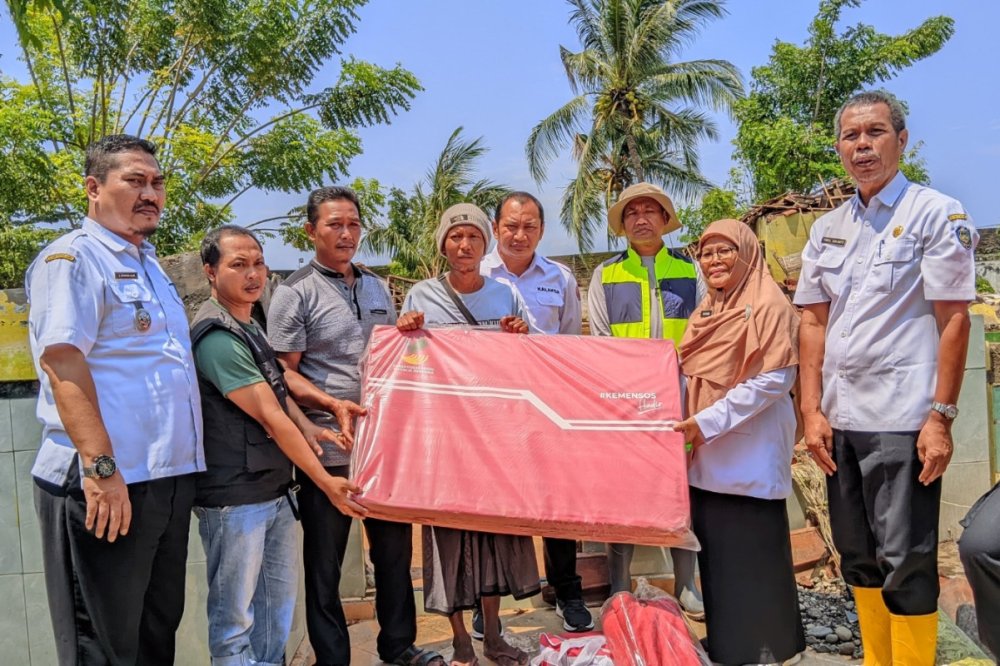 Banjir dan Tanah Longsor di Bondowoso, Kemensos Turun Tangan dengan Bantuan Logistik