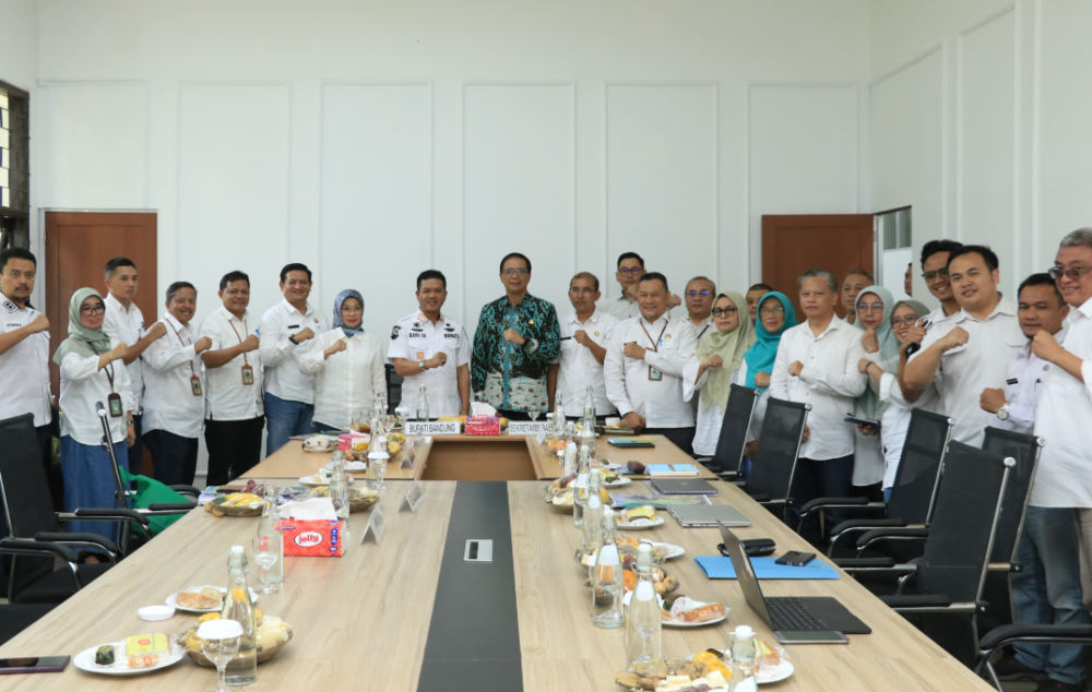 Bupati Dadang Supriatna Targetkan Pembangunan Infrastruktur Jalan dan Pendidikan