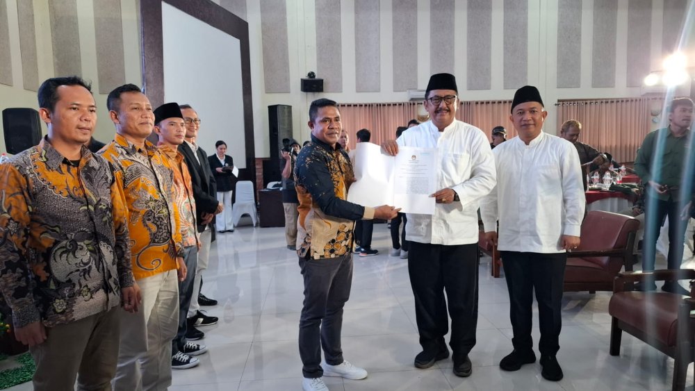Asep Japar dan Andreas Ditetapkan Sebagai Bupati-Wakil Bupati Sukabumi Terpilih