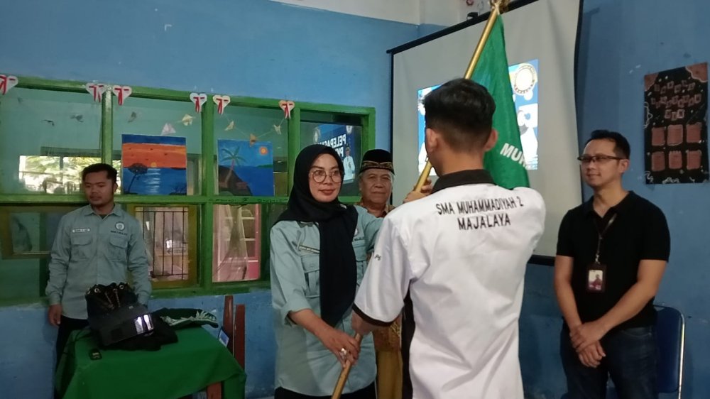 147 Siswa SMA Muhammadiyah 2 Majalaya Dilepas untuk Magang di 40 Mitra Kerja