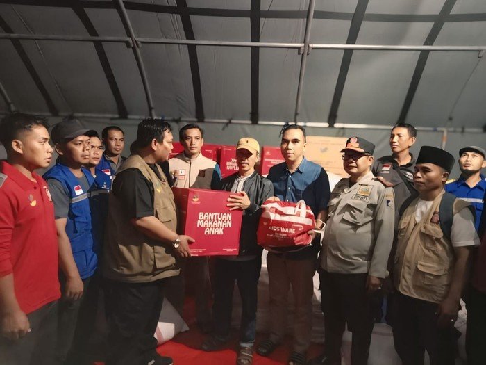 Banjir Melanda Lombok Barat, Kemensos Salurkan Bantuan Logistik