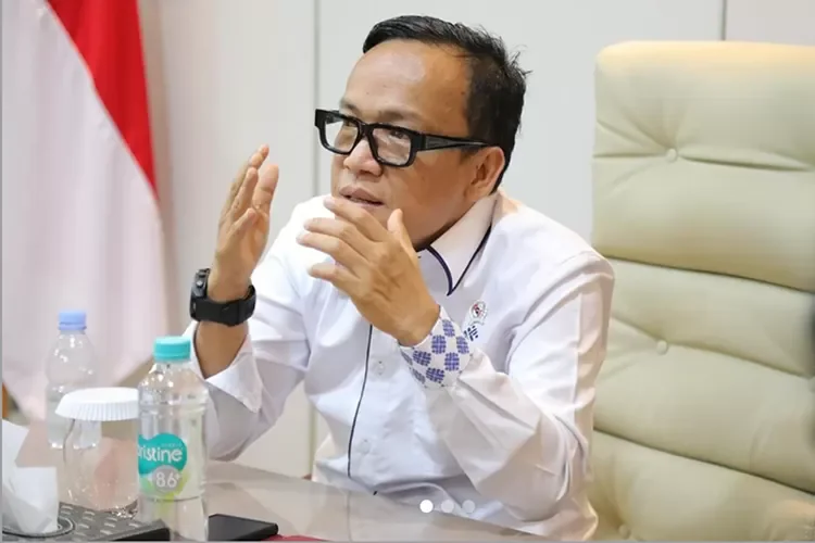 Wamenaker Sidak Gudang, Temukan Kejanggalan Penahanan Ijazah