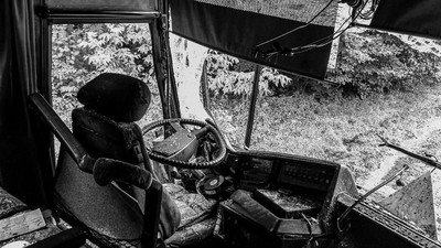 Melawan Arah di Tol, Minibus Tabrak Bus Rombongan Bonek: Satu Korban Tewas