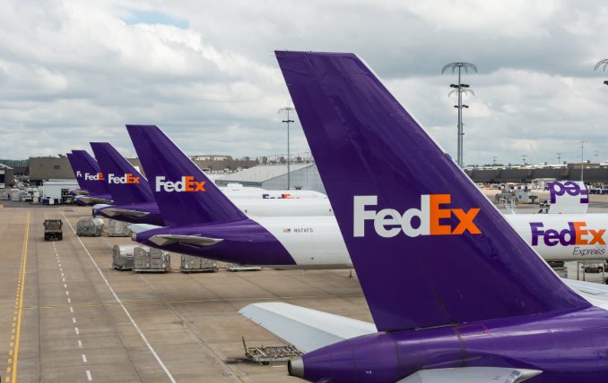 Tabrakan Burung Sebabkan Pendaratan Darurat Pesawat Kargo FedEx