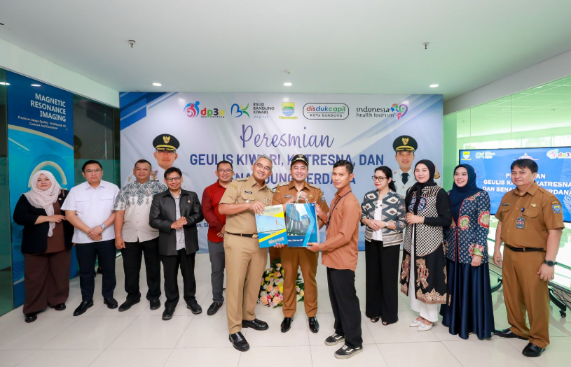 Wali Kota Bandung Resmikan Gerai Kependudukan di RSUD Bandung Kiwari