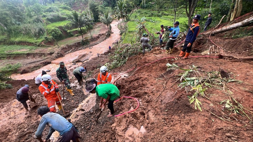 Update Korban Banjir-Longsor Sukabumi: 5 Orang Meninggal, 4 Masih Hilang