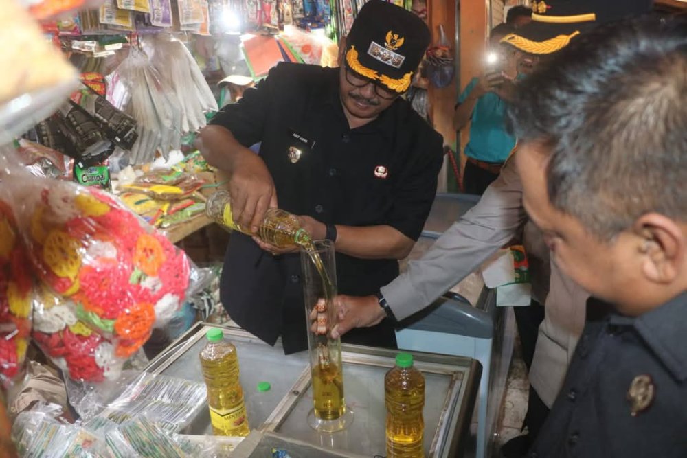 Minyakita Tak Sesuai Takaran Ditemukan di Pasar Palabuhanratu Sukabumi