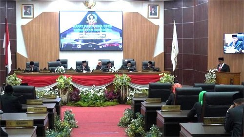 Rapat Paripurna DPRD Sumedang: Bupati Ungkap Program Unggulan untuk Lima Tahun ke Depan